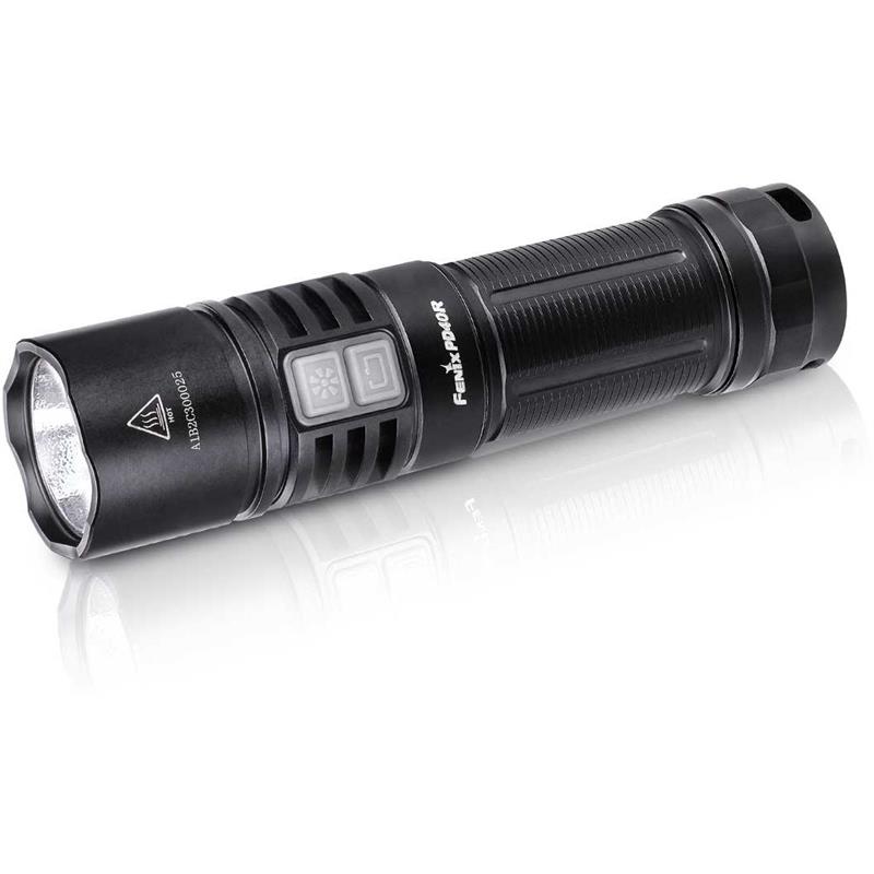 Fenix PD40R lommelykt Kompakt og kraftig med 3000 lumen
